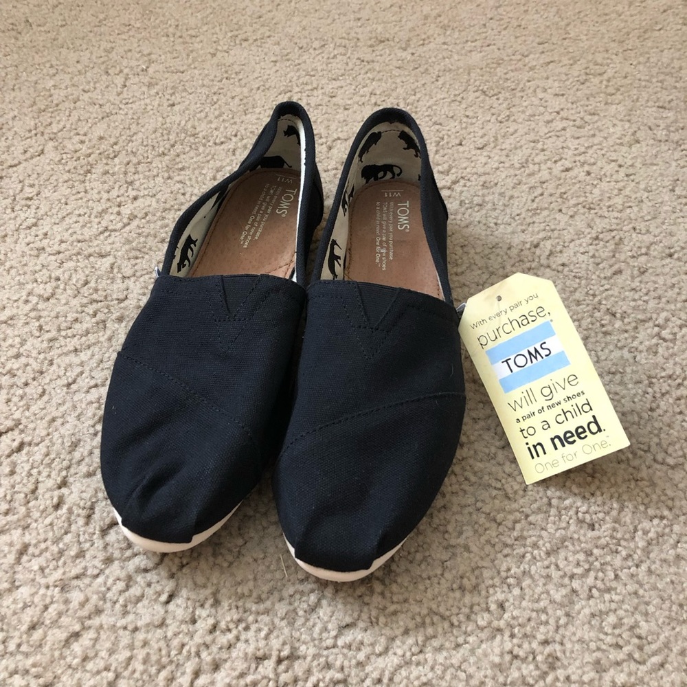 Women’s Toms